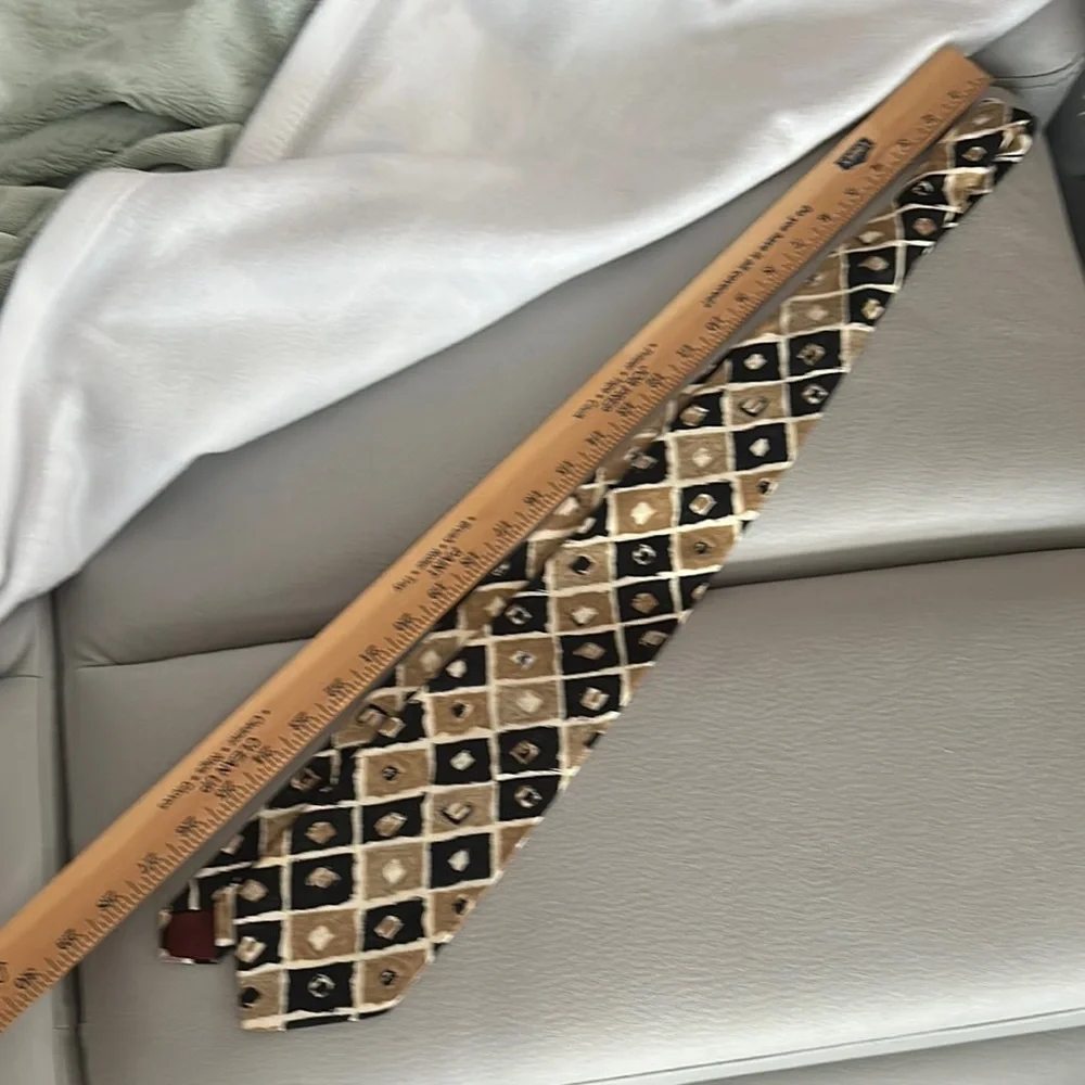 Elegant Black and Tan Geometric Tie